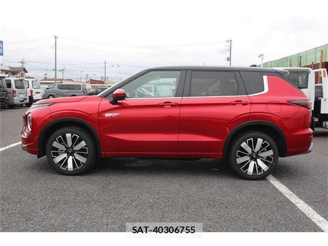 Mitsubishi OUTLANDER PHEV 2025-03 8769759-8