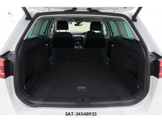VolksWagen PASSAT VARIANT 2021-05 8768700-13