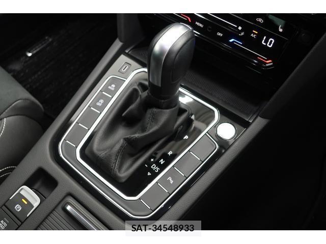 VolksWagen PASSAT VARIANT 2021-05 8768700-9