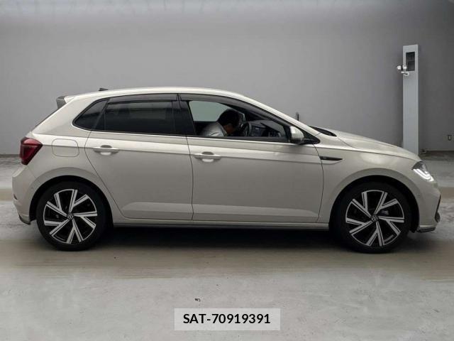 VolksWagen POLO 2023-05 8769715-12