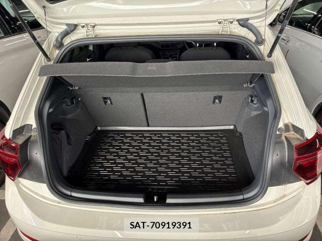 VolksWagen POLO 2023-05 8769715-7
