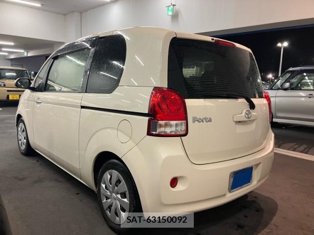 Toyota PORTE 2017-05 8769278-13