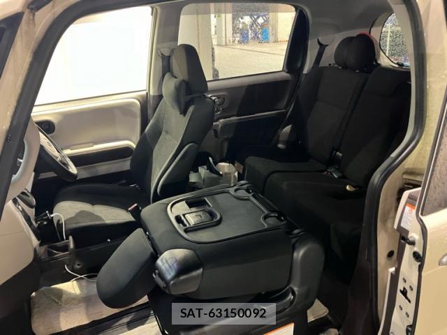 Toyota PORTE 2017-05 8769278-5
