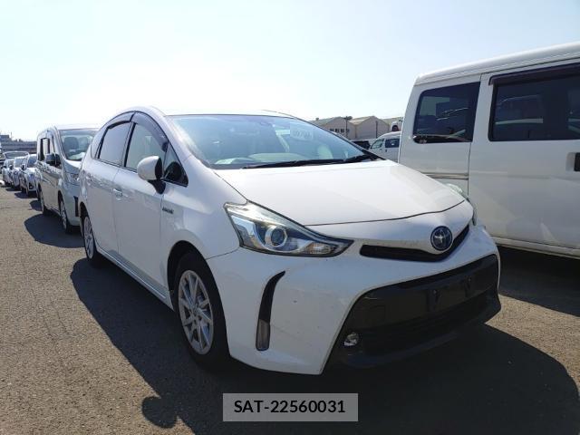 Toyota PRIUS ALPHA 2017-08 8768940-3