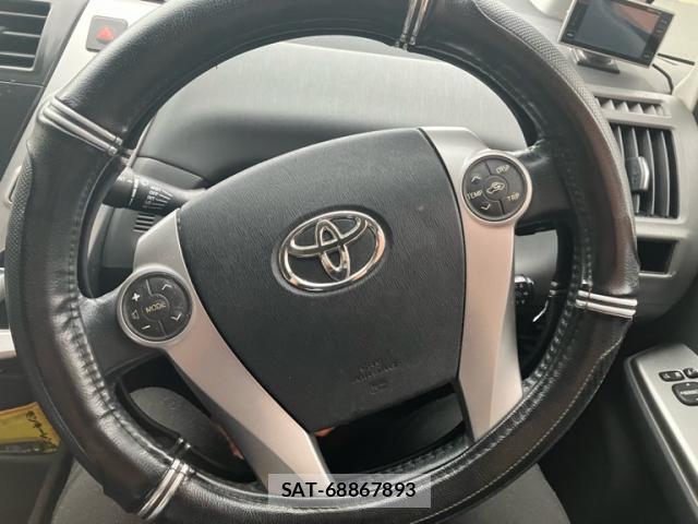 Toyota PRIUS ALPHA 2012-03 8769173-18