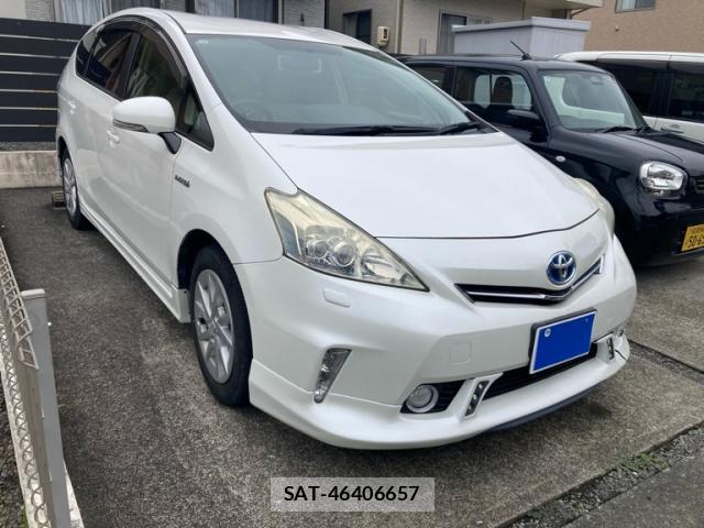 Toyota PRIUS ALPHA 2013-10 8769203-1