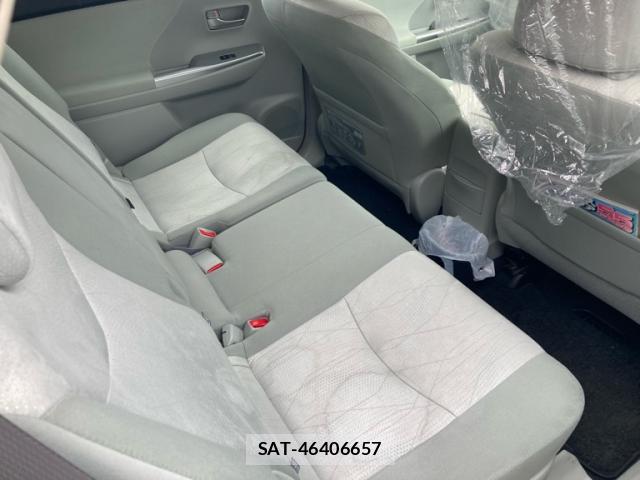 Toyota PRIUS ALPHA 2013-10 8769203-18