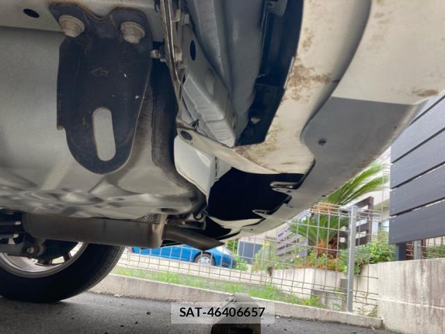 Toyota PRIUS ALPHA 2013-10 8769203-8