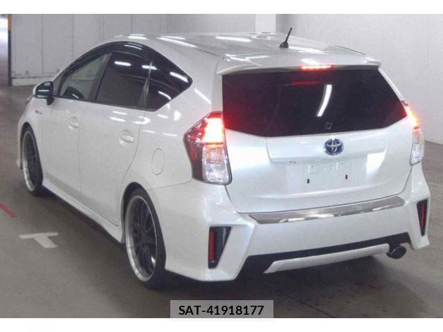 Toyota PRIUS ALPHA 2015-09 8770060-1