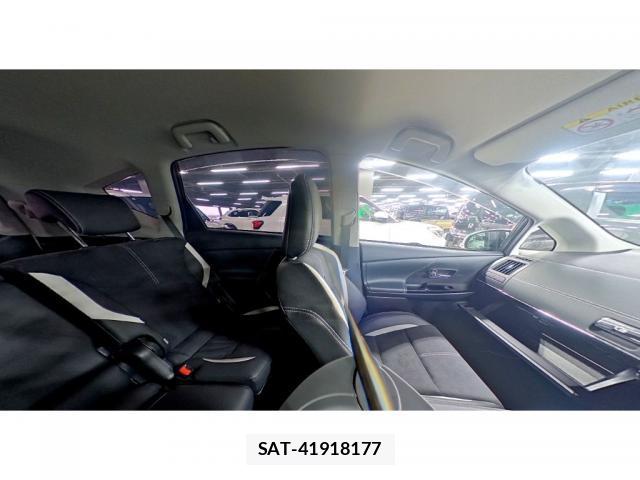 Toyota PRIUS ALPHA 2015-09 8770060-5