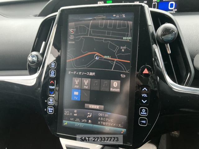 Toyota PRIUS PHV 2017-05 8769453-3