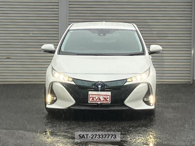 Toyota PRIUS PHV 2017-05 8769453-6