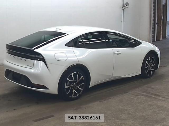 Toyota PRIUS PHV 2023-09 8769666-1