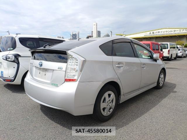Toyota PRIUS 2009-08 8768959-4