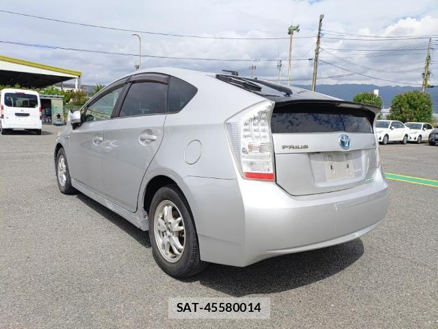 Toyota PRIUS 2009-08 8768959-5