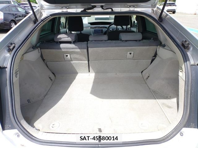 Toyota PRIUS 2009-08 8768959-7