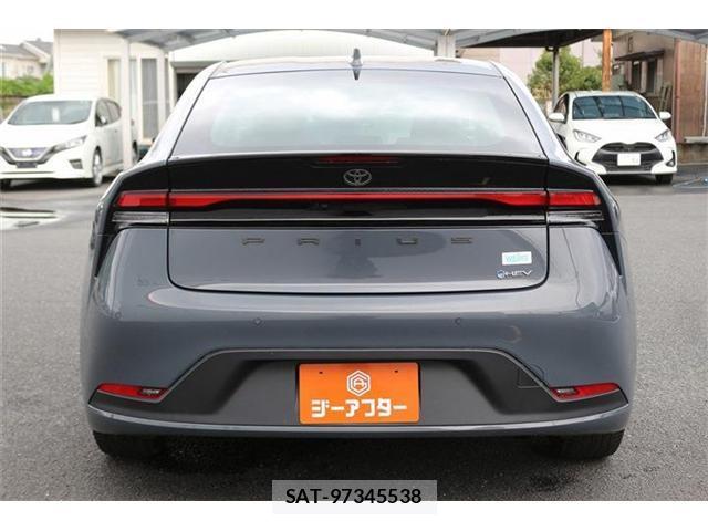 Toyota PRIUS 2024-01 8769027-9