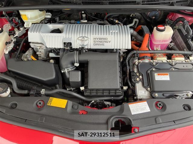 Toyota PRIUS 2015-10 8769095-15