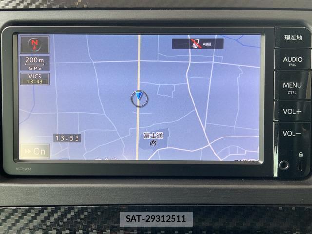 Toyota PRIUS 2015-10 8769095-8