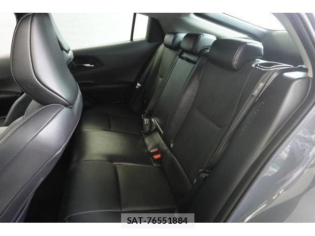 Toyota PRIUS 2023-11 8769114-6