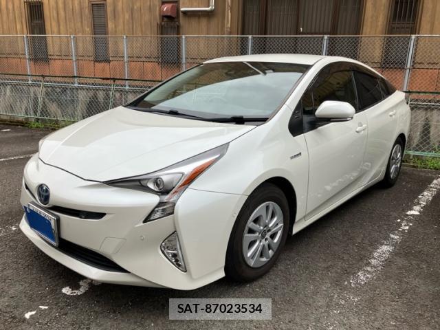Toyota PRIUS 2017-05 8769162-1