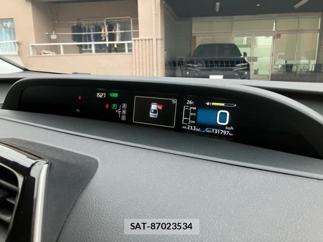 Toyota PRIUS 2017-05 8769162-19