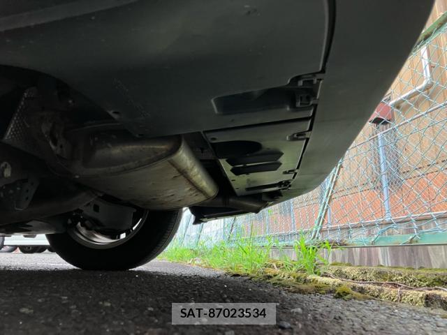 Toyota PRIUS 2017-05 8769162-4