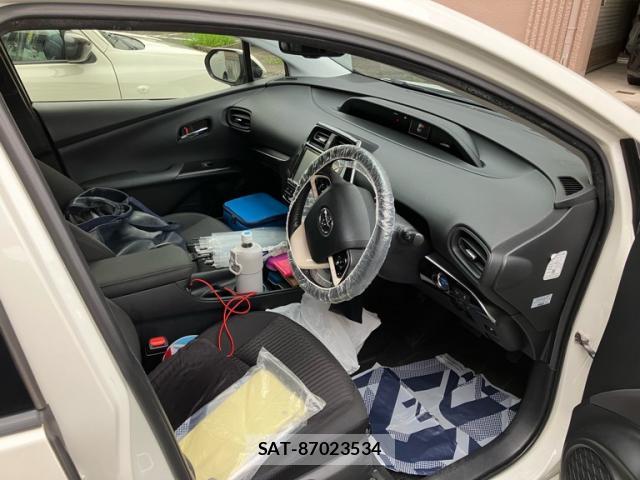 Toyota PRIUS 2017-05 8769162-5