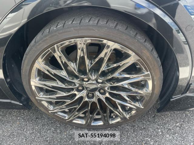 Toyota PRIUS 2023-04 8769581-17