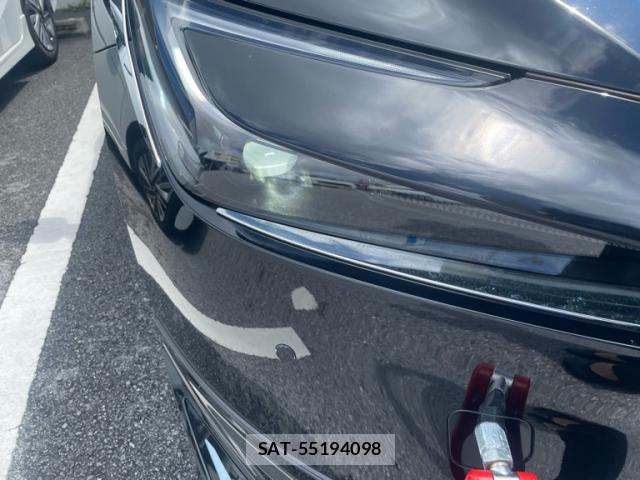 Toyota PRIUS 2023-04 8769581-2