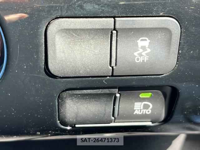 Toyota PRIUS 2020-03 8769651-14