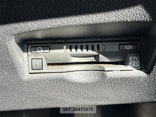 Toyota PRIUS 2020-03 8769651-15