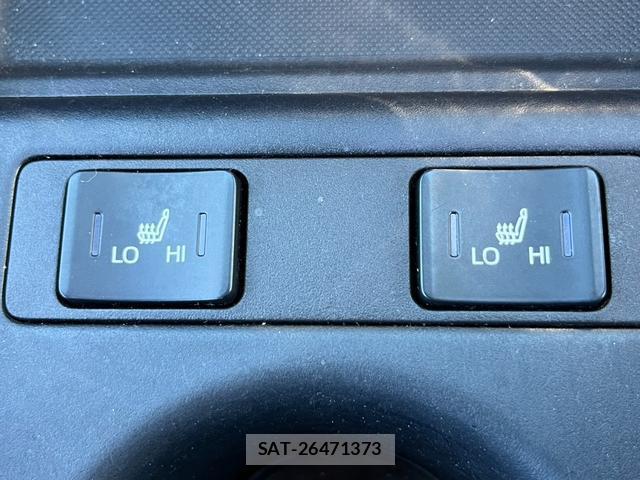 Toyota PRIUS 2020-03 8769651-16