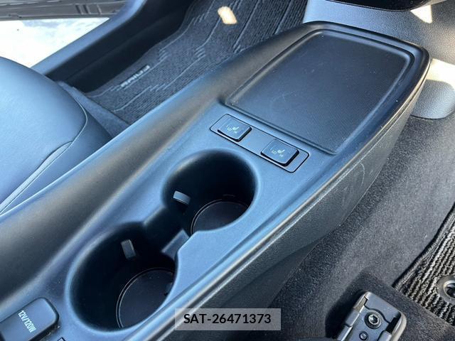 Toyota PRIUS 2020-03 8769651-17