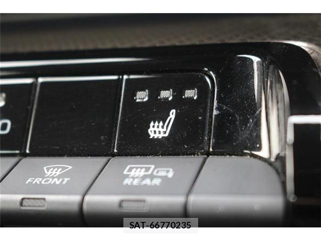 Toyota PRIUS 2023-07 8769757-5