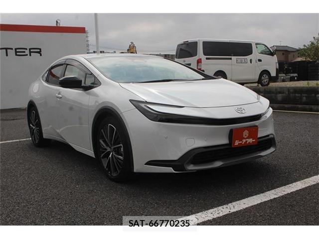 Toyota PRIUS 2023-07 8769757-7