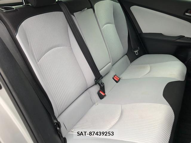 Toyota PRIUS 2019-11 8769827-7