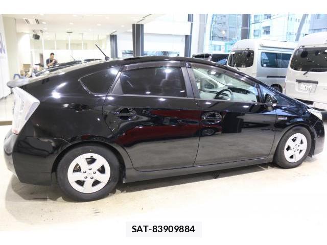 Toyota PRIUS 2010-05 8770037-3
