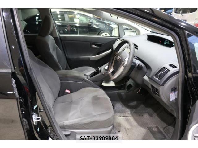 Toyota PRIUS 2010-05 8770037-5
