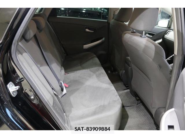 Toyota PRIUS 2010-05 8770037-6