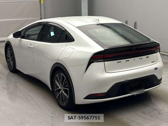 Toyota PRIUS 2023-11 8770046-1