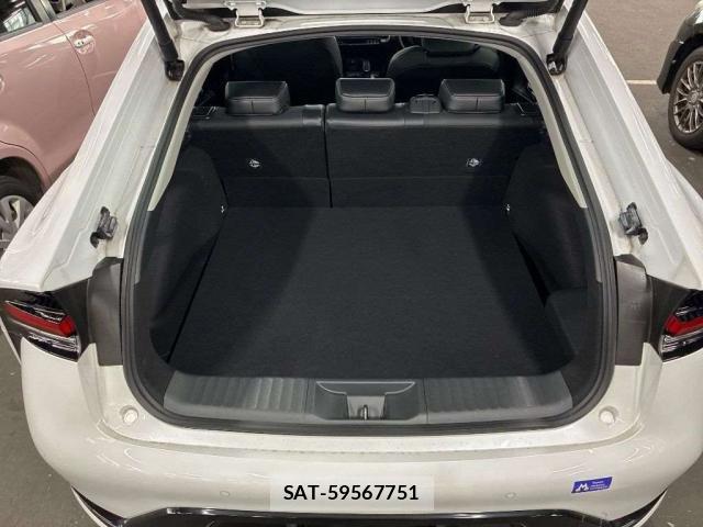 Toyota PRIUS 2023-11 8770046-7
