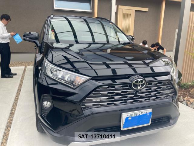 Toyota RAV4 2020-12 8768795-1
