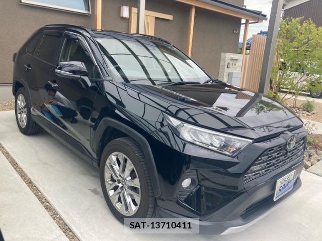 Toyota RAV4 2020-12 8768795-12