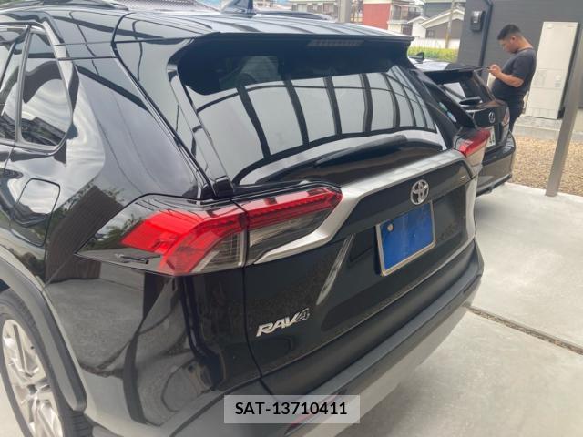Toyota RAV4 2020-12 8768795-4