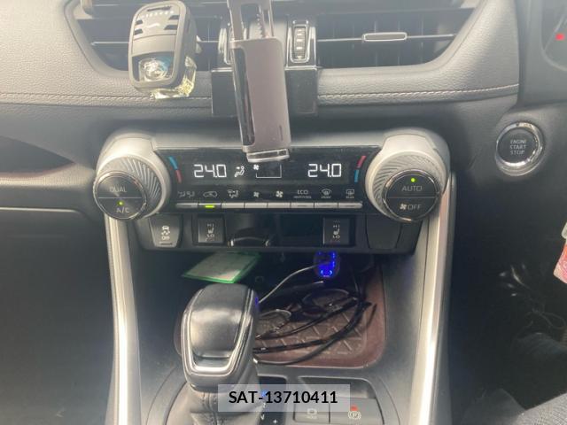 Toyota RAV4 2020-12 8768795-8