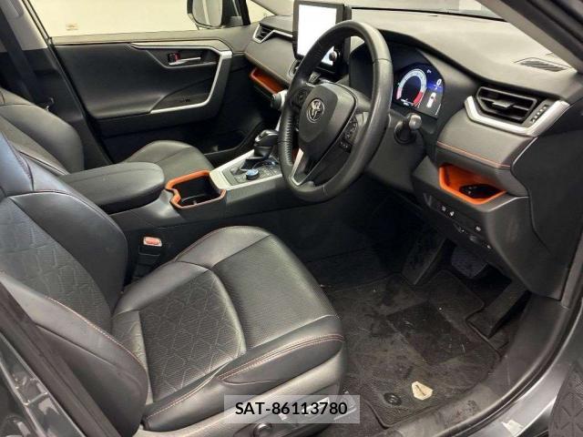 Toyota RAV4 2023-07 8769670-2