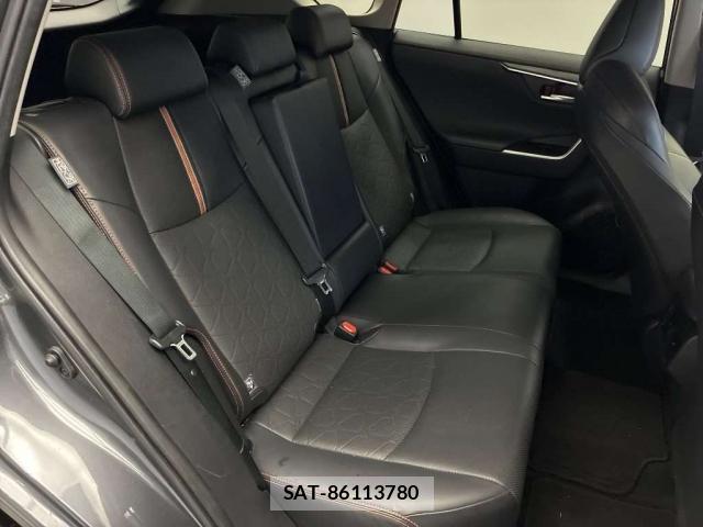 Toyota RAV4 2023-07 8769670-8