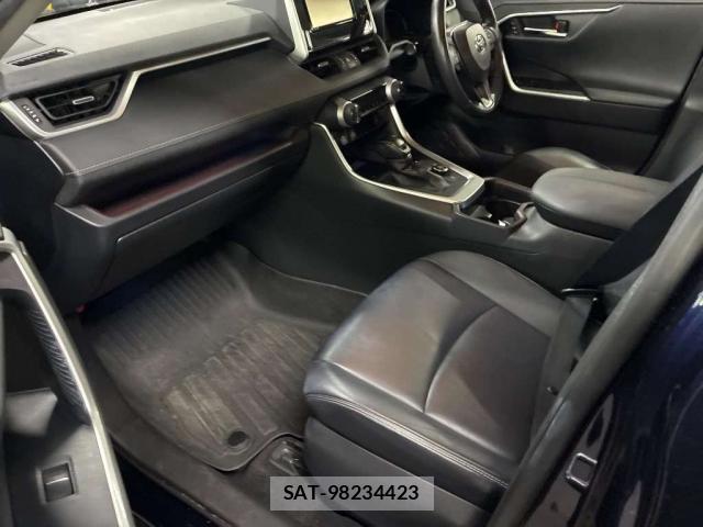 Toyota RAV4 2020-08 8769681-10