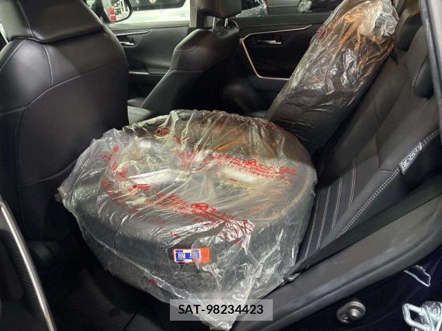 Toyota RAV4 2020-08 8769681-12